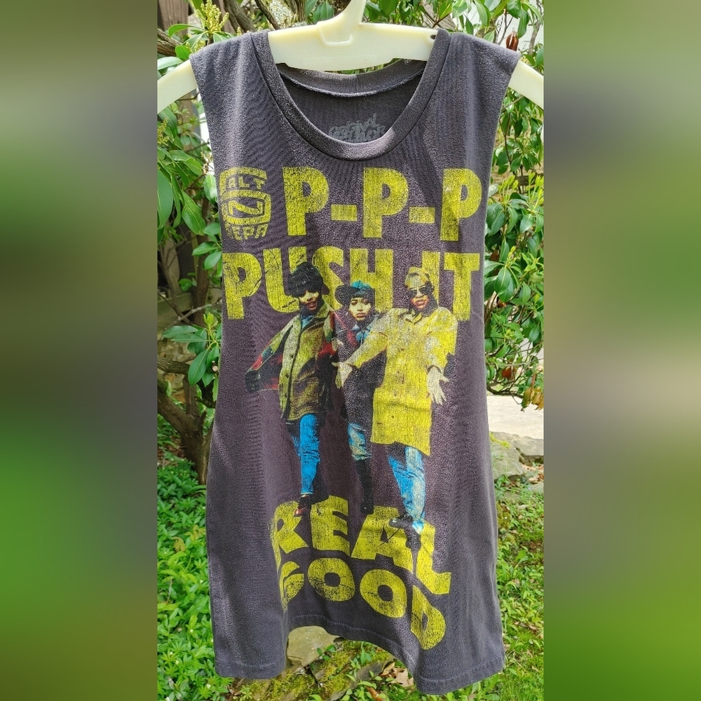 Salt-n-Peppa vintage t-shirt size small